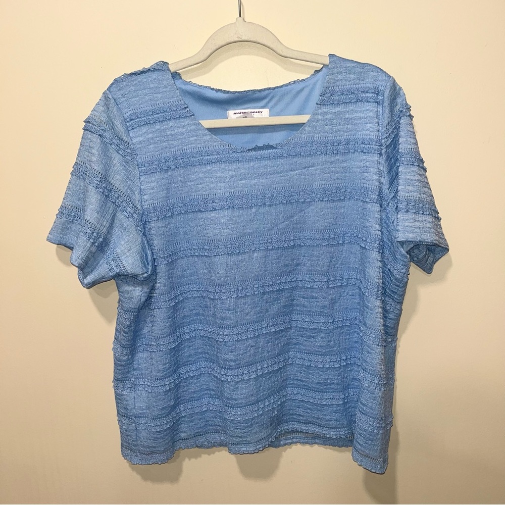 NWOT Allison Daley Petite Large blue lace ruffle top Fully Lined           Box 8